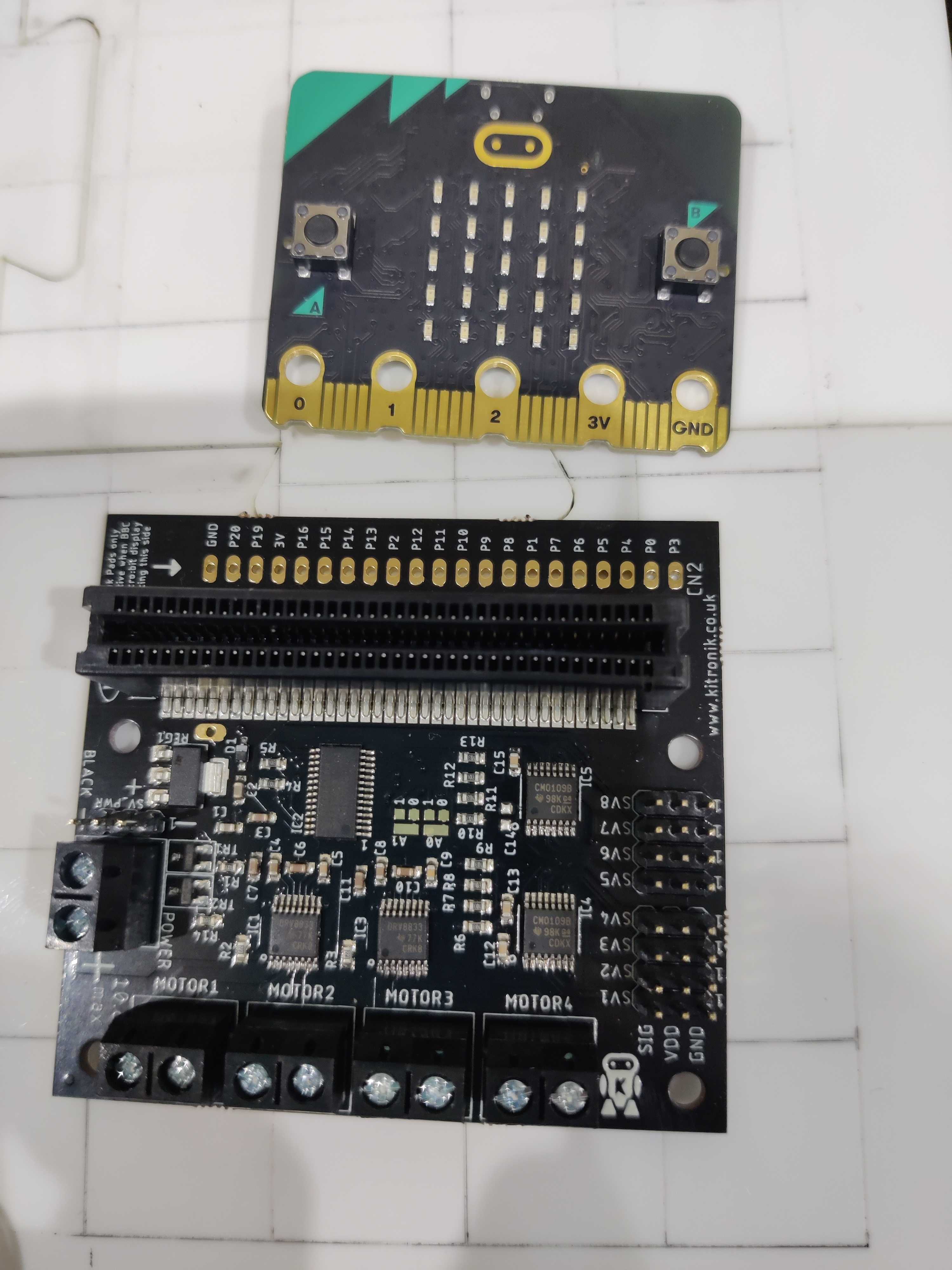 Aligning Microbit and Robotics Board